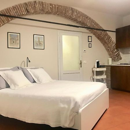 La Casa Nel Vicolo Apartman Altopascio Kültér fotó
