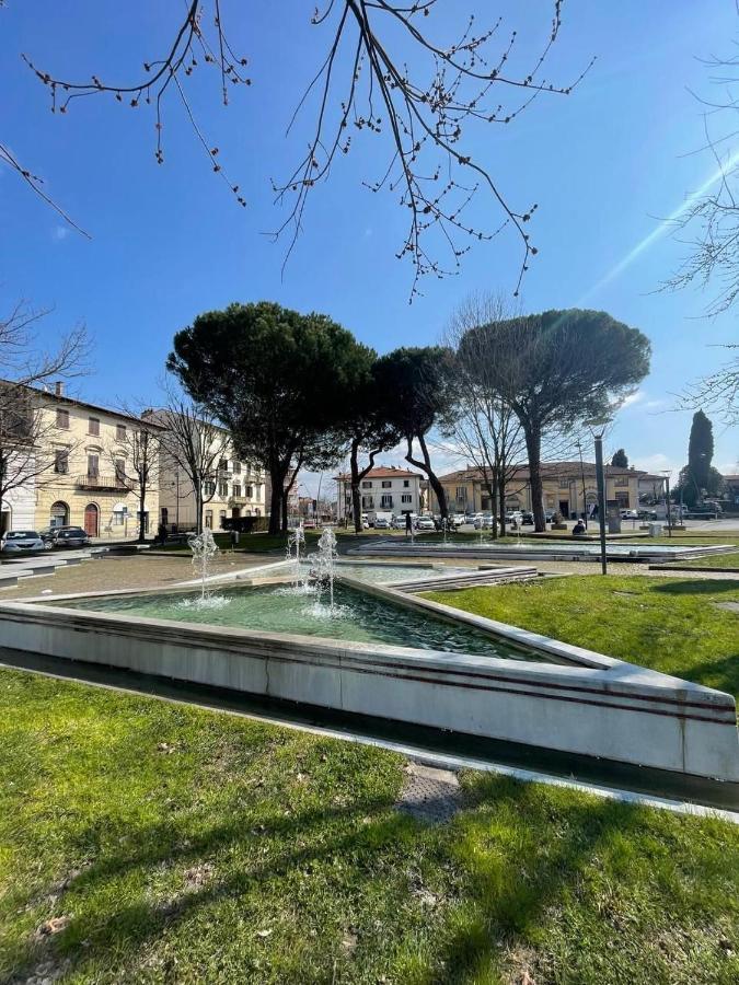La Casa Nel Vicolo Apartman Altopascio Kültér fotó